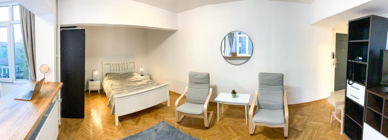 Luterana Studio Apartment Boekarest Buitenkant foto
