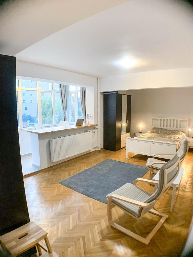 Luterana Studio Apartment Boekarest Buitenkant foto