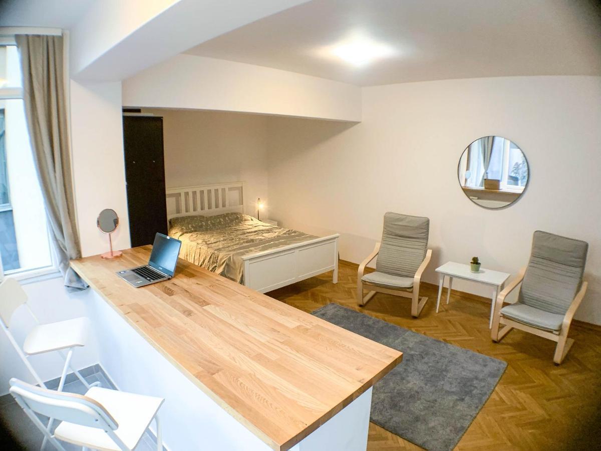 Luterana Studio Apartment Boekarest Buitenkant foto