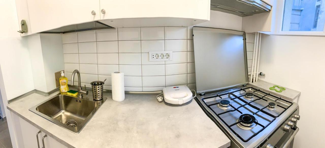 Luterana Studio Apartment Boekarest Buitenkant foto